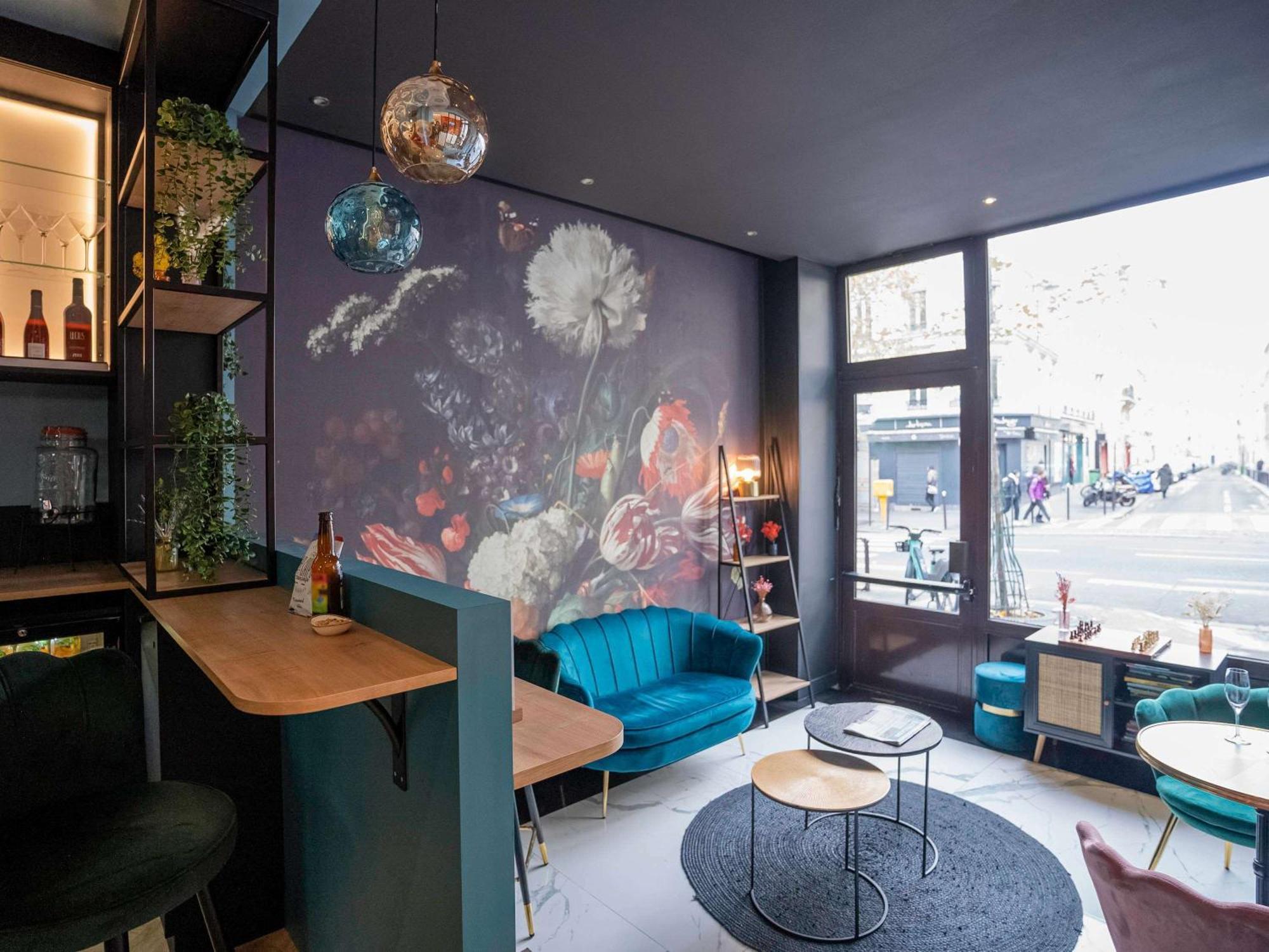 Ibis Styles Paris Batignolles Hotel Bagian luar foto