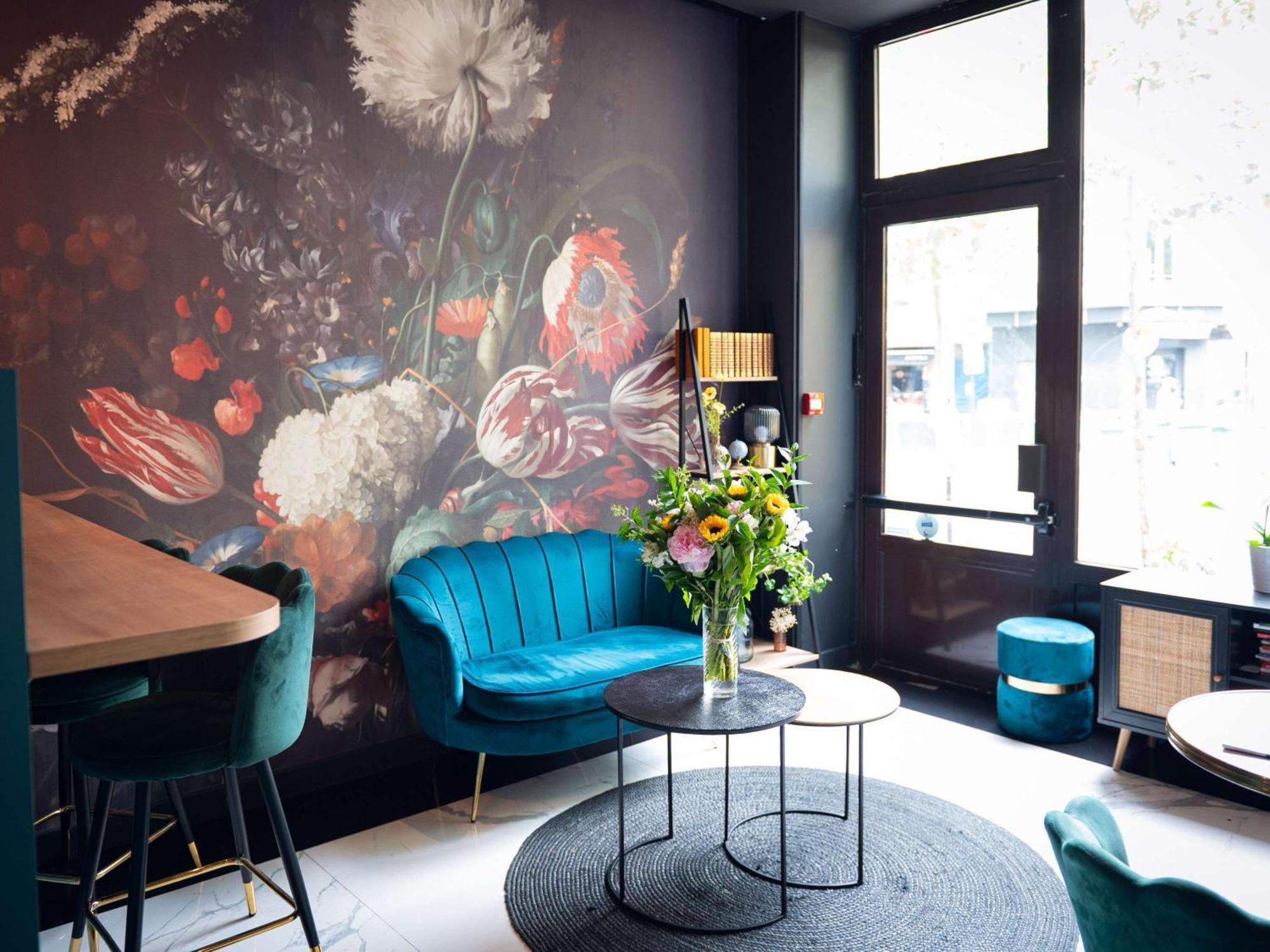 Ibis Styles Paris Batignolles Hotel Bagian luar foto
